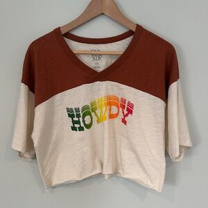 🌺 2/$20 CHASER Cropped Tee